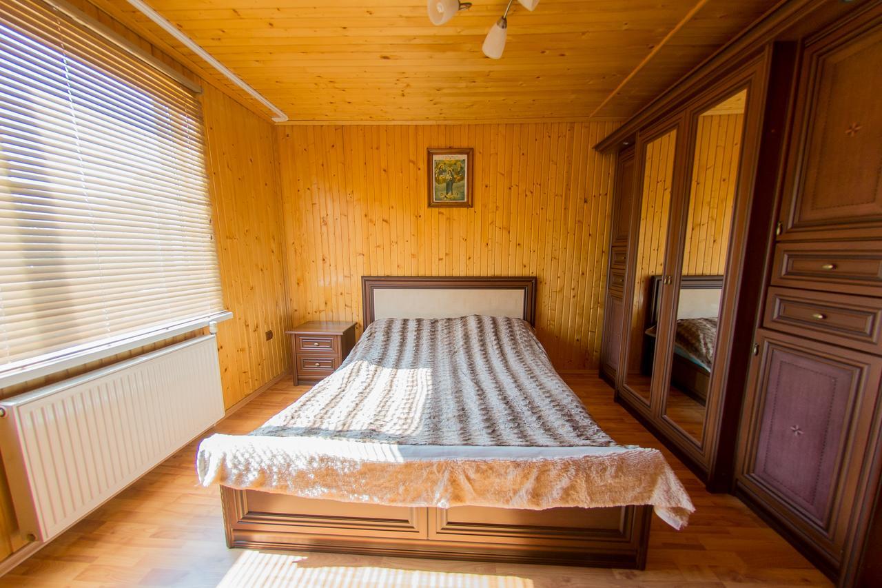 Guest House Suzirya Karpat Yaremche Dış mekan fotoğraf